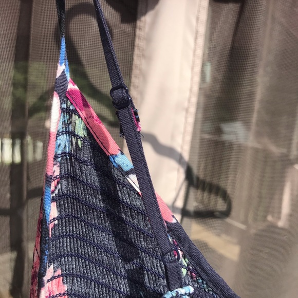 Band of Gypsies Navy Floral maxi-pockets-eyelet - Picture 7 of 7